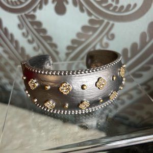 SRVR119 Silver Wide Cuff Bracelet by LIZA KIM